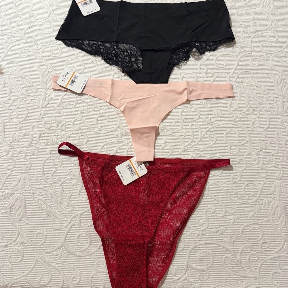 Free People Intimately Lace Panties. THREE PAIR. NWT Size Small
